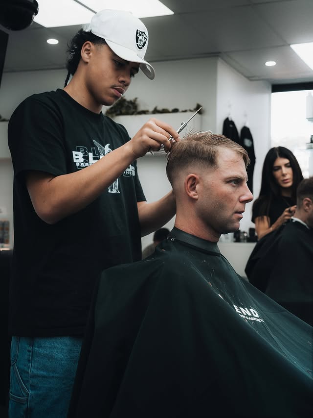 Blends barbershop cut